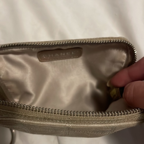 Chanel sport pouch wallet - Picture 5 of 8